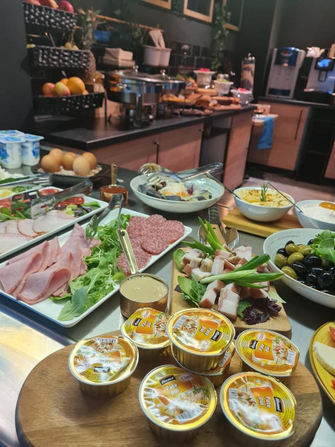 Hotel Mojo ブカレスト エクステリア 写真