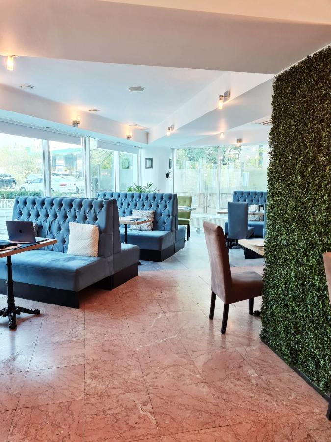 Hotel Mojo ブカレスト エクステリア 写真